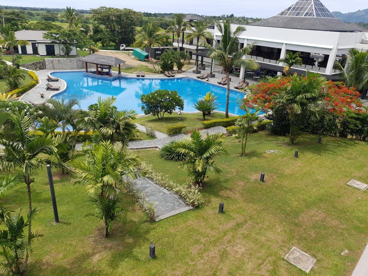 Nasau Resort & Villas Nadi Exterior photo