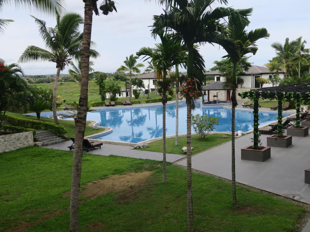Nasau Resort & Villas Nadi Exterior photo